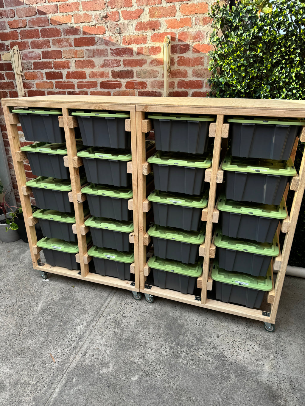 Slide Away 10x40L System