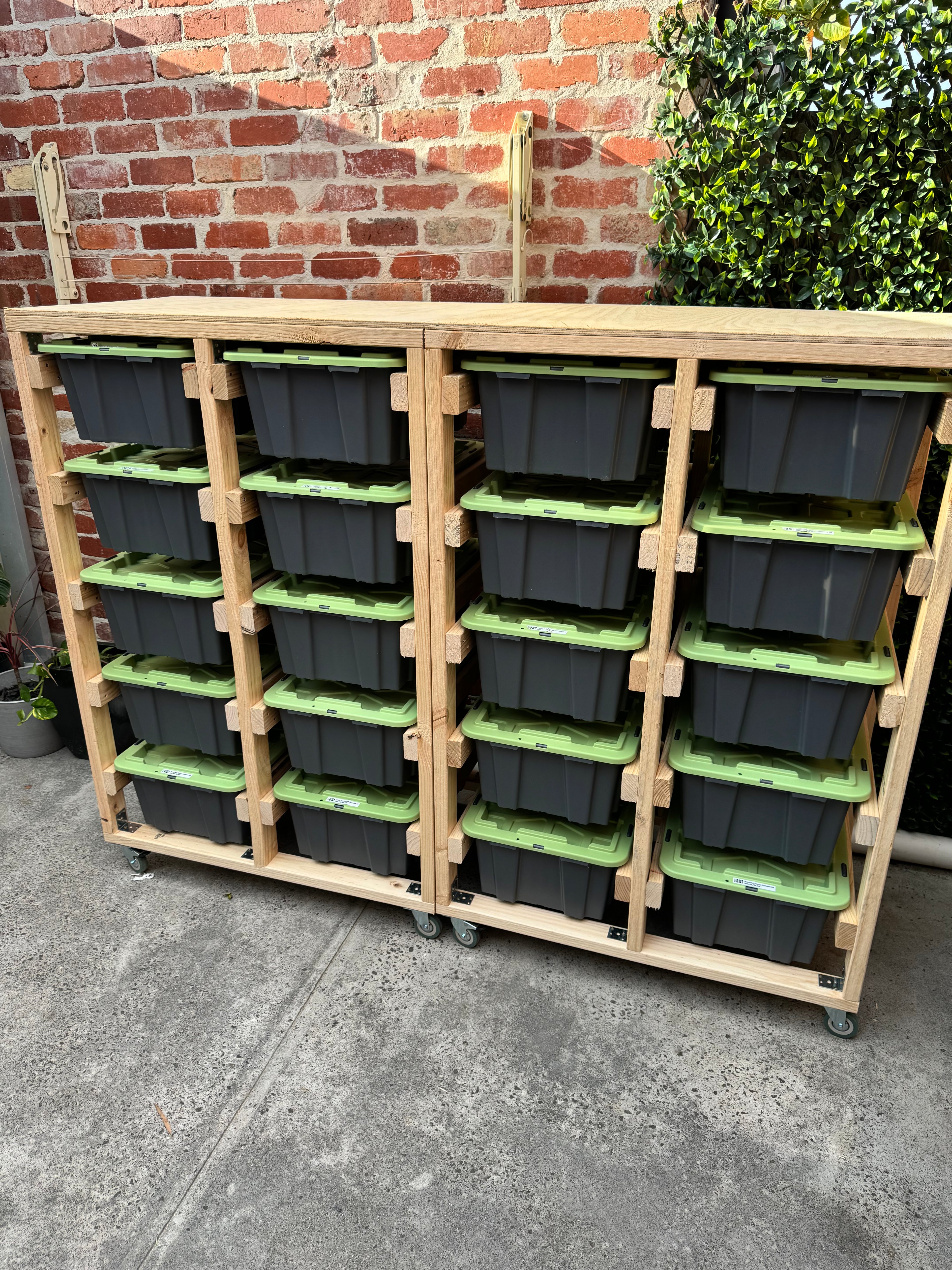 Slide Away 10x40L System
