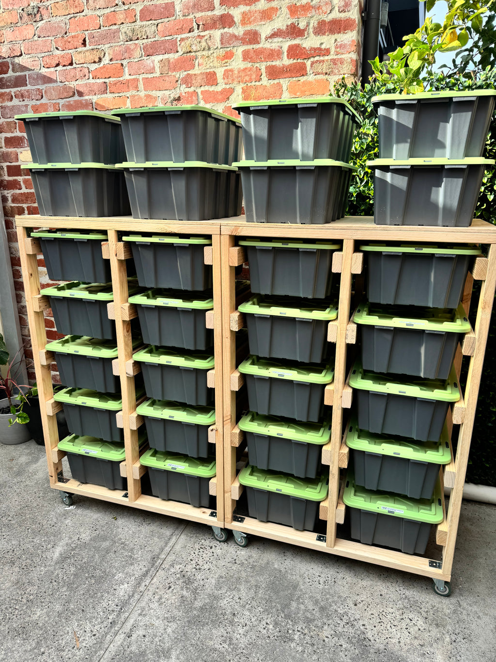 Slide Away 10x40L System