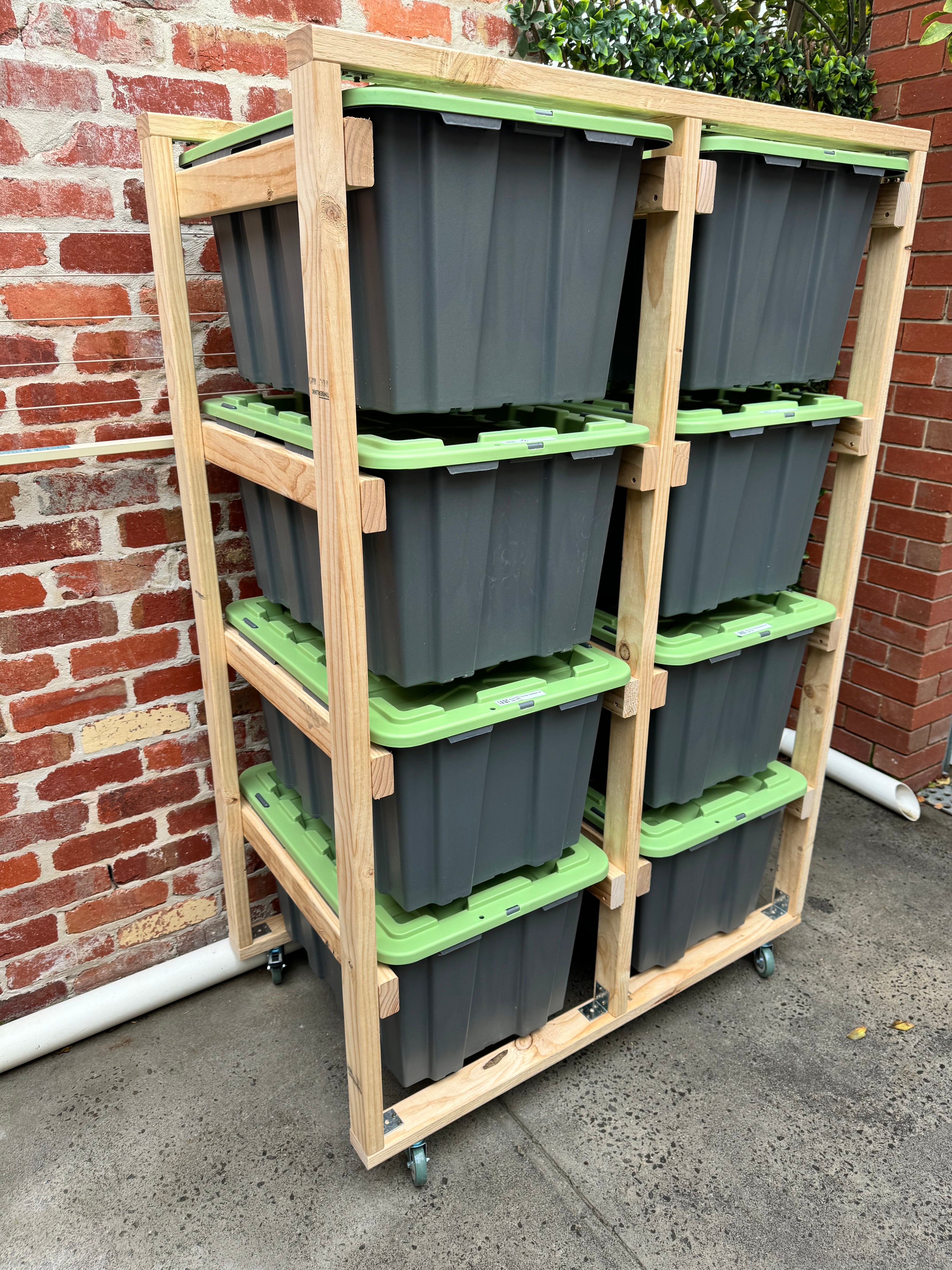 Slide Away 8x100L Storage System