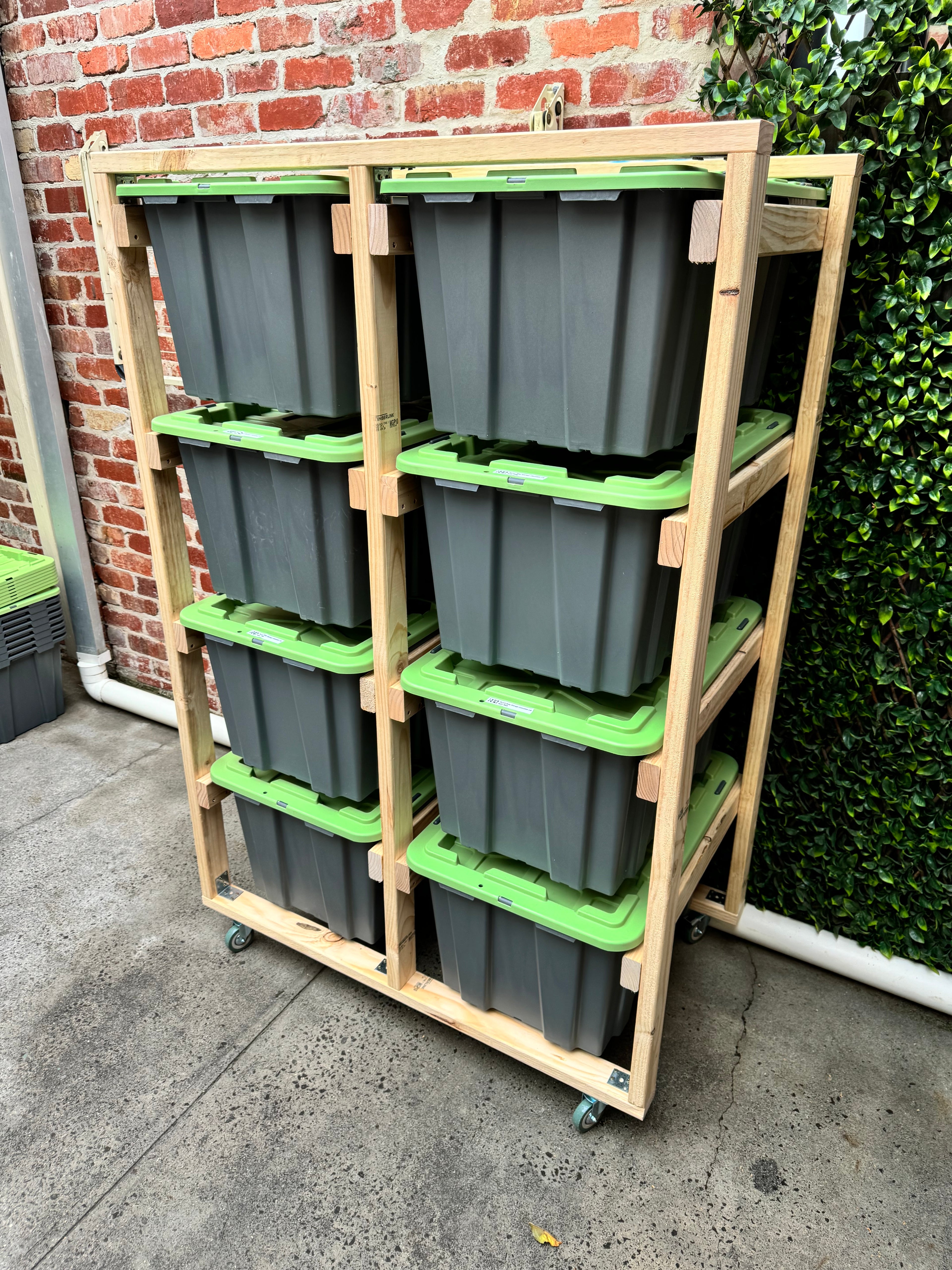 Slide Away 8x100L Storage System